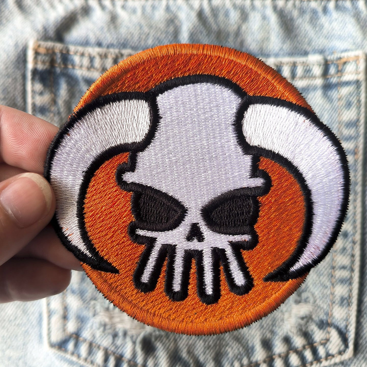 Parche Bordado Anime One Piece Calavera sombrero Ace - Valkynea