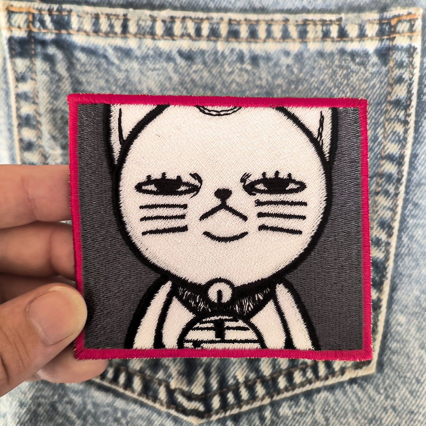 Parche Bordado Anime Gato 2 Dan Da Dan - Valkynea