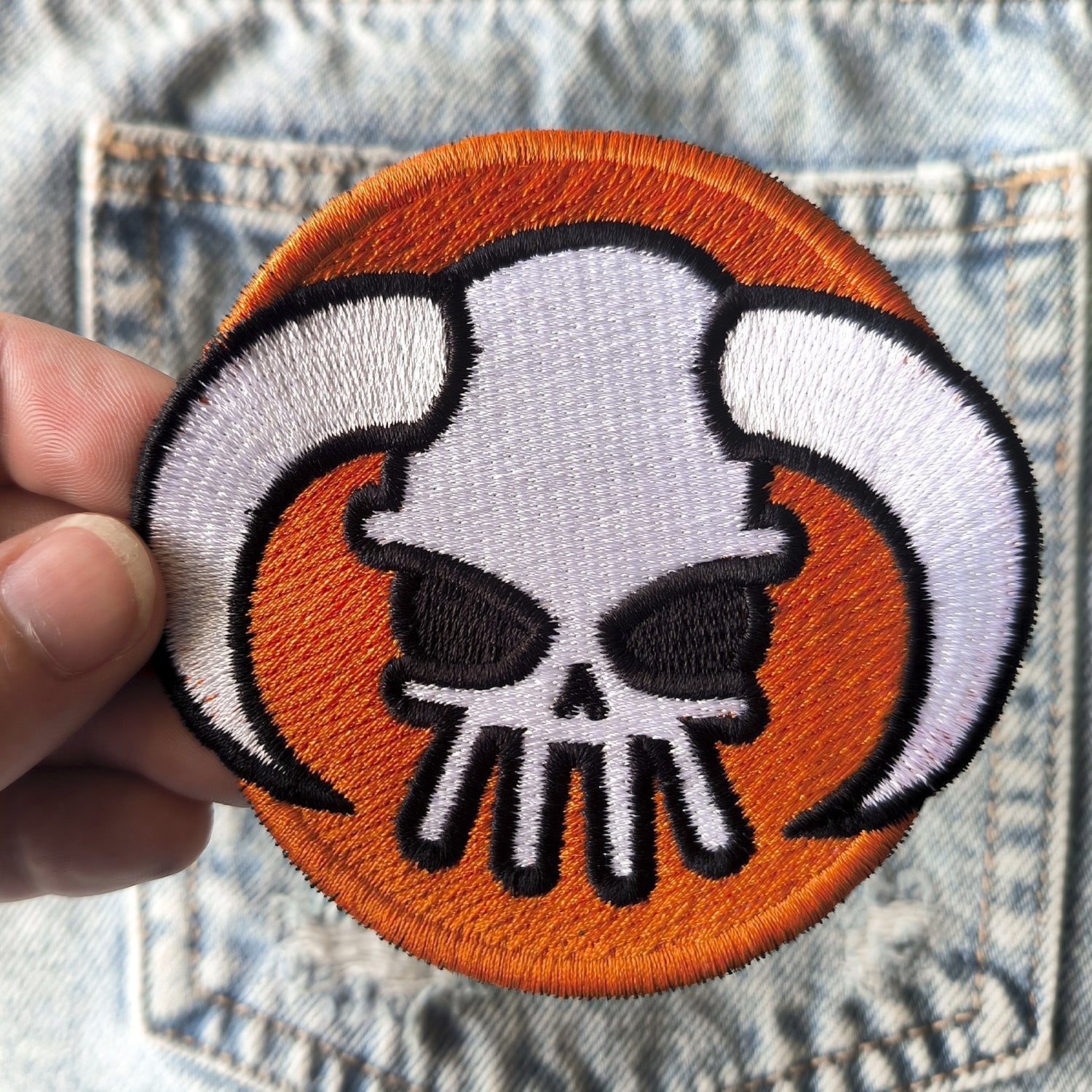 Parche Bordado Anime One Piece Calavera sombrero Ace - Valkynea
