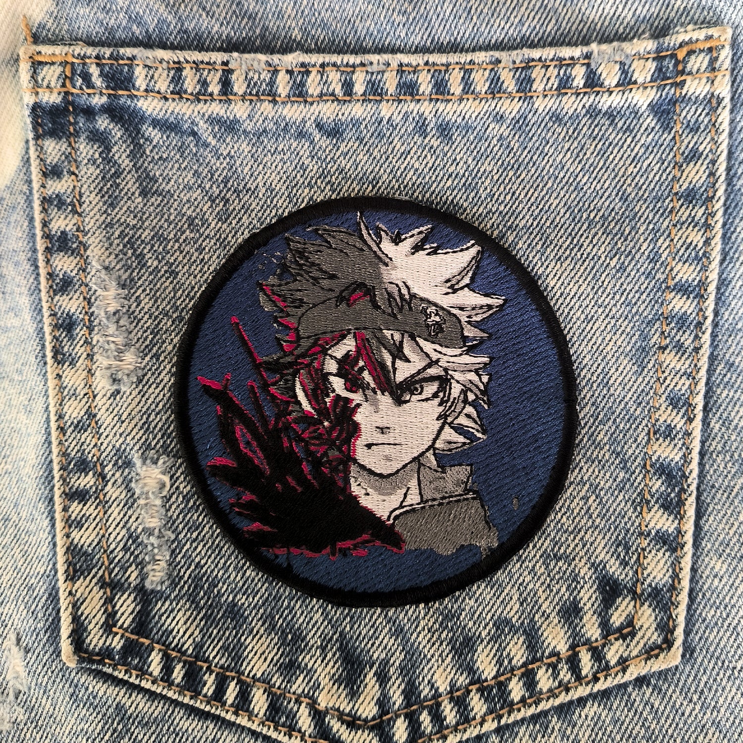 Parche Bordado Black Clover Asta Tazo - Valkynea