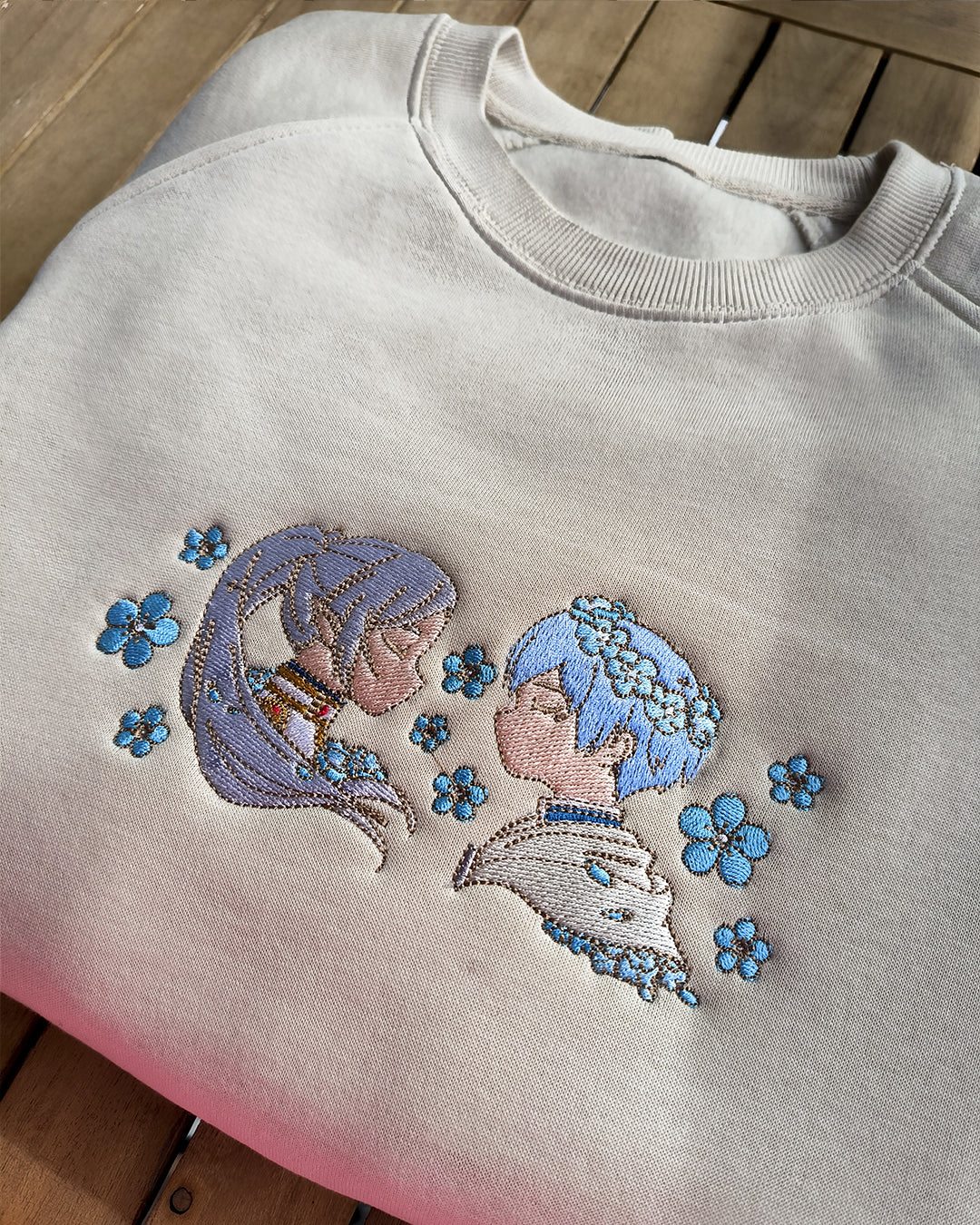 Sudadera Bordada Frieren - Valkynea