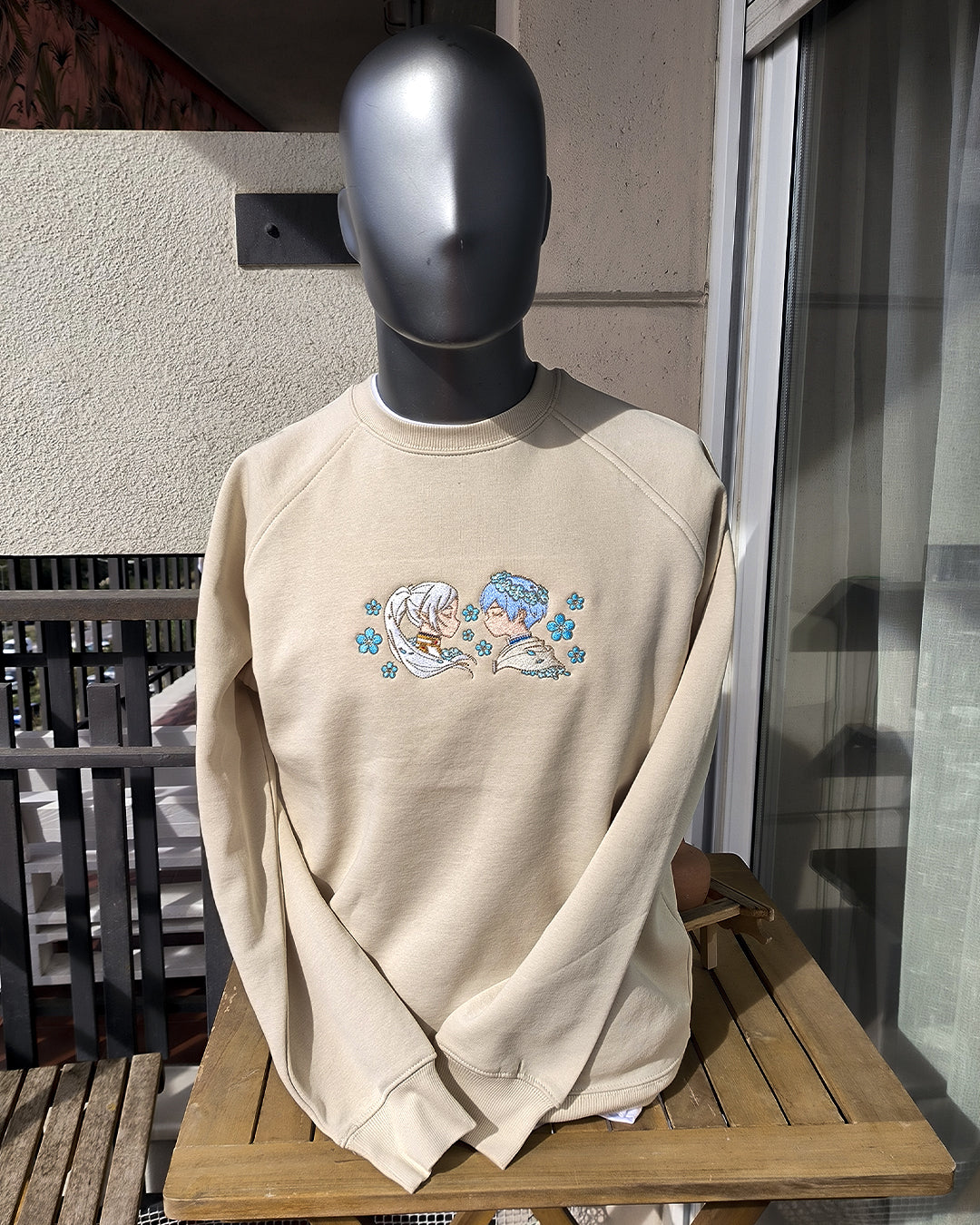 Sudadera Bordada Frieren - Valkynea